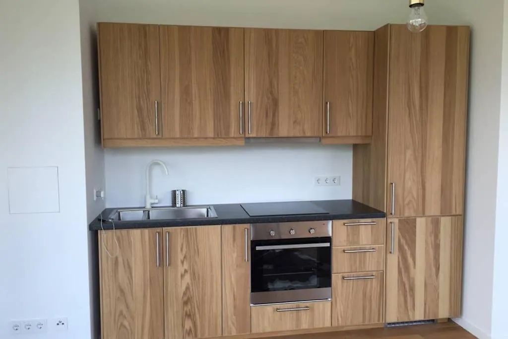 2 Bedroom Mauerpark-Apartment, Berlin Mitte View Calendar גרמניה